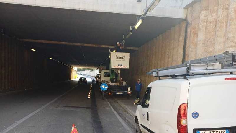 Zona San Lorenzo, luci a led al posto dei vecchi tubi al neon nel sottopasso di via Spadolini