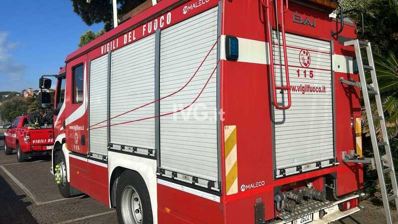 Allarme per un incendio boschivo a Murialdo