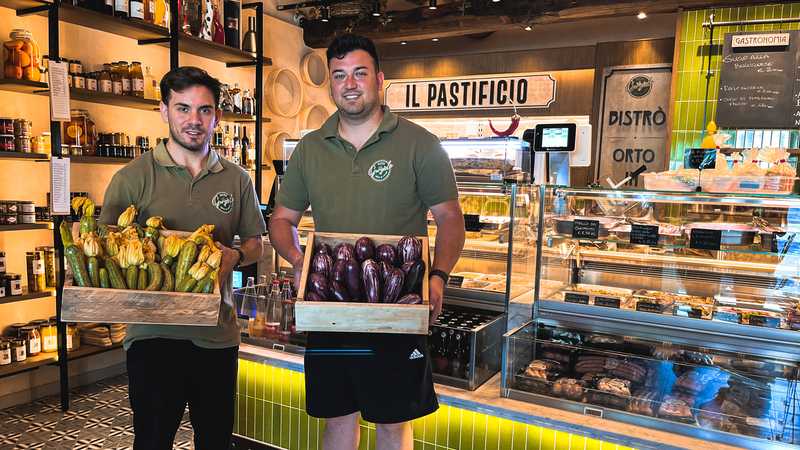 Bistrò Gargiulo, gastronomia e aperitivi dall’orto alla tavola: “Qui vendiamo solo prodotti campani”