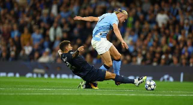 Di Lorenzo fa mea culpa per l'espulsione, la reazione di Conte e dei compagni di squadra