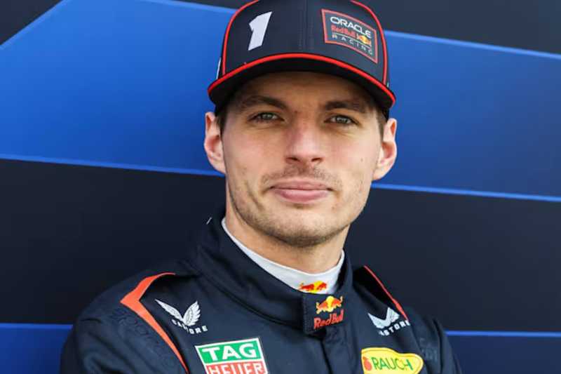 F1 Baku, pole Verstappen nel caos delle bandiere rosse: 7° e 9° le Mclaren, male le Ferrari