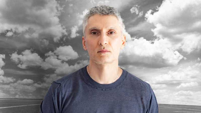 Fabio Bacà: «A 12 anni una volta ho sperato di morire per smettere di provare dolore. Perdere allo Strega potrebbe essere la cosa migliore che mi sia successa anche se mi ha fatto male»