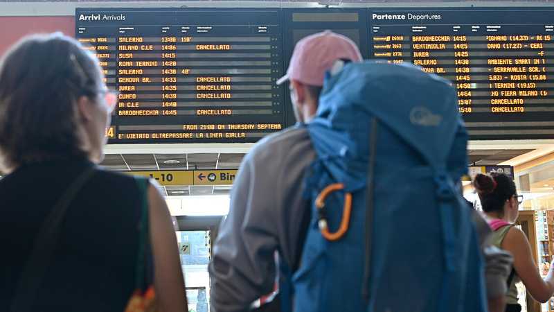 Lunedì disagi per treni, bus e navi. Scioperi fino a novembre