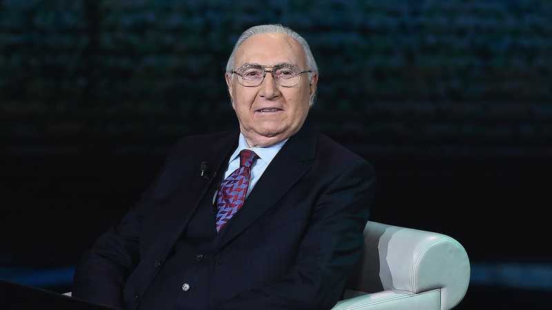 Pippo Baudo, parla il figlio Alex: «Ho scoperto di essere suo figlio a trent'anni. Basta gossip sui giornali: mio padre deve riposare in pace»