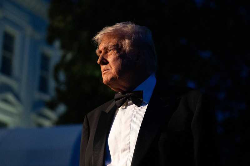 Ucraina, Trump: "Deluso da Putin, Europa smetta di comprare petrolio da Russia"