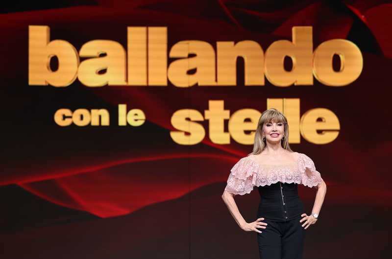 Ballando con le Stelle 2025: Ferdinando De Giorgi Ballerino per una Notte nella Terza Puntata