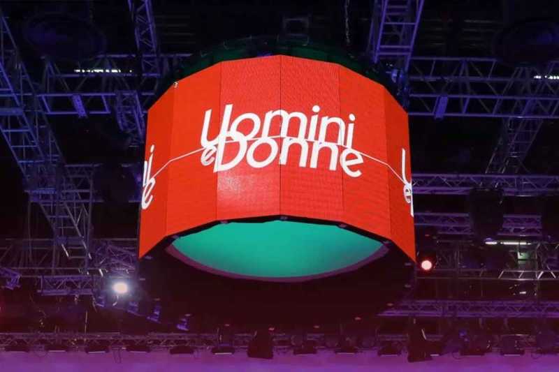 Uomini e donne, torna proprio lui: le anticipazioni spiazzano