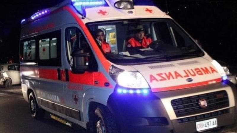 Due anziani sono morti a La Thuile, in Valle d'Aosta, a causa di un'intossicazione da monossido di carbonio dovuta al malfunzionamento di una caldaia.